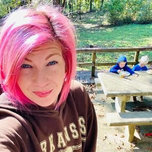 Meet your Posher, Sylvia